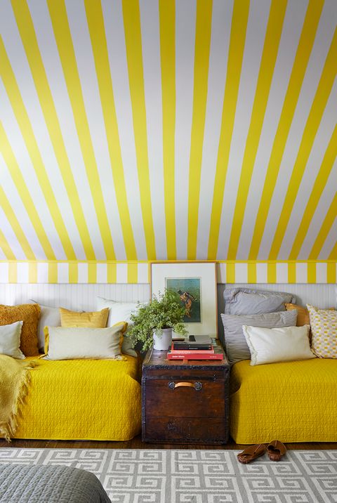 yellow bedroom paint