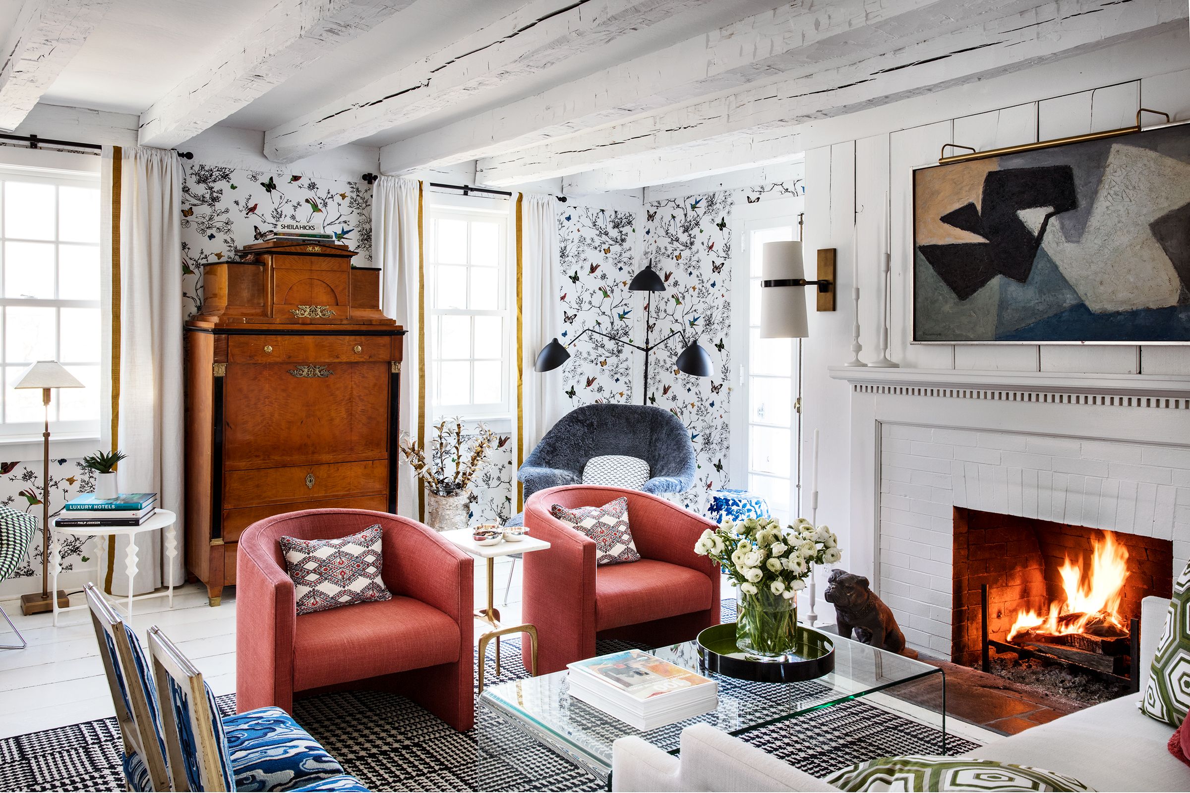 Timeless Living Room Wallpaper Ideas