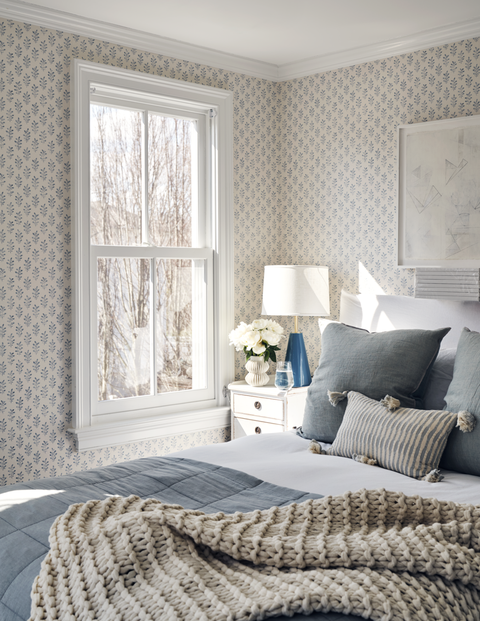 25 Best Gray Bedroom Ideas Decorating, Light Grey Walls Bedroom Ideas