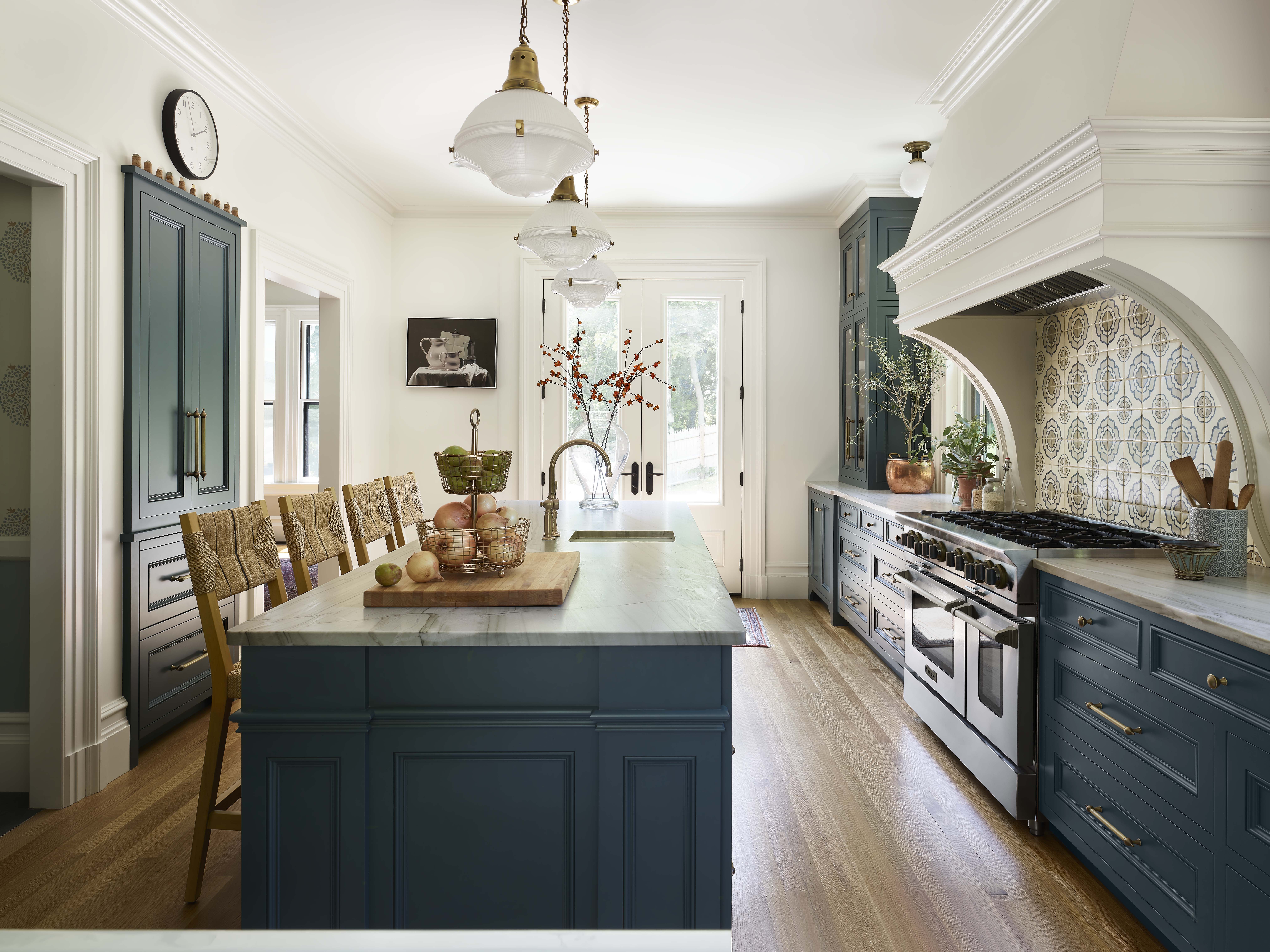 Karen Swanson Design A Historic New England Kitchen With Fresh ...