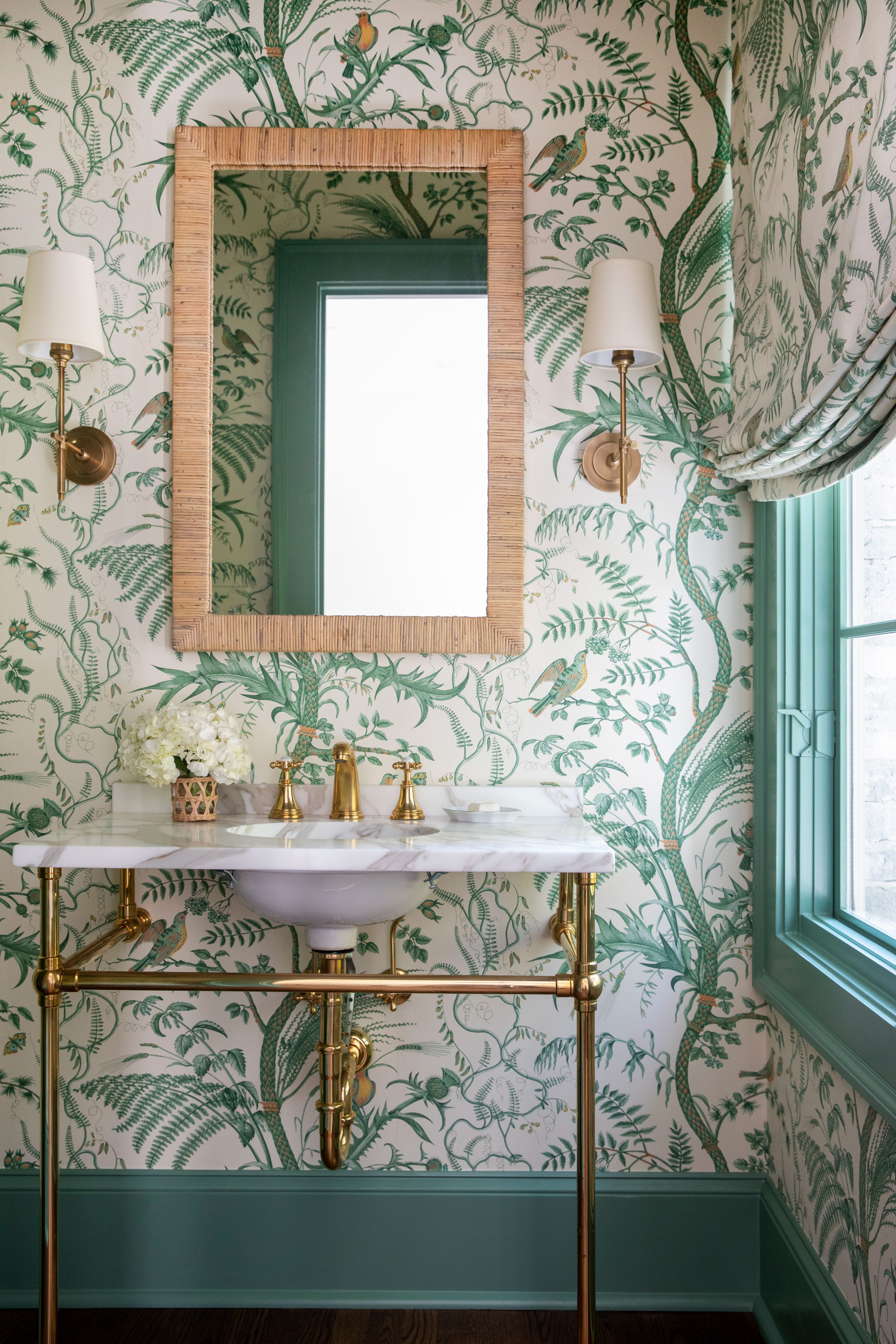 35 Bathroom Wallpaper Ideas That Will Create a Major Design Moment