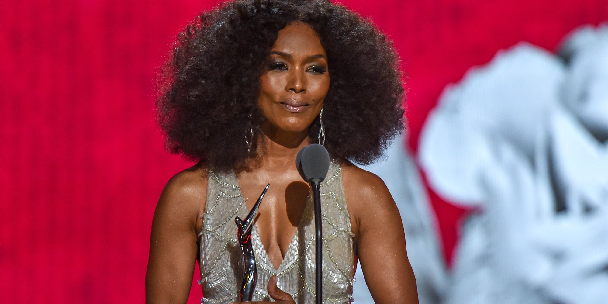 Watch Angela Bassett S Black Girls Rock Acceptance Speech 2019