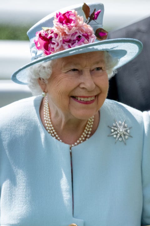 hbz-ascot-day2-2018-hats-queen-elizabeth