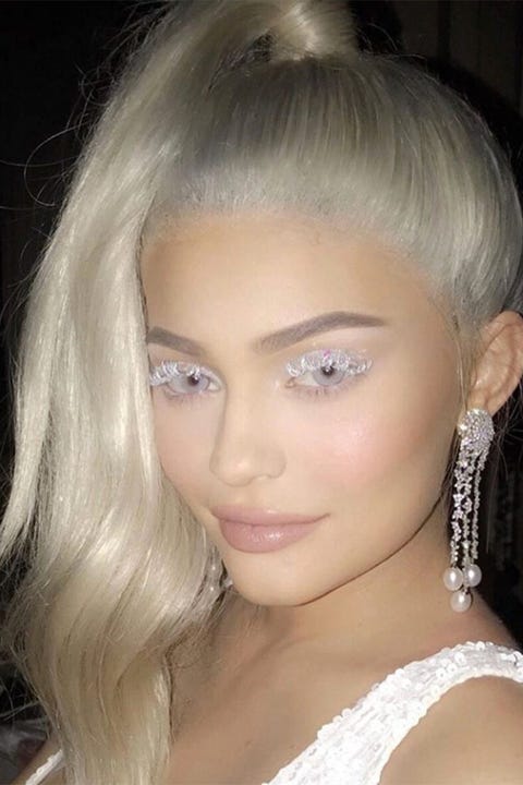 BAZAAR's Beauty Tips and Tricks - Celebrity Makeup Ideas and Hair How Tos