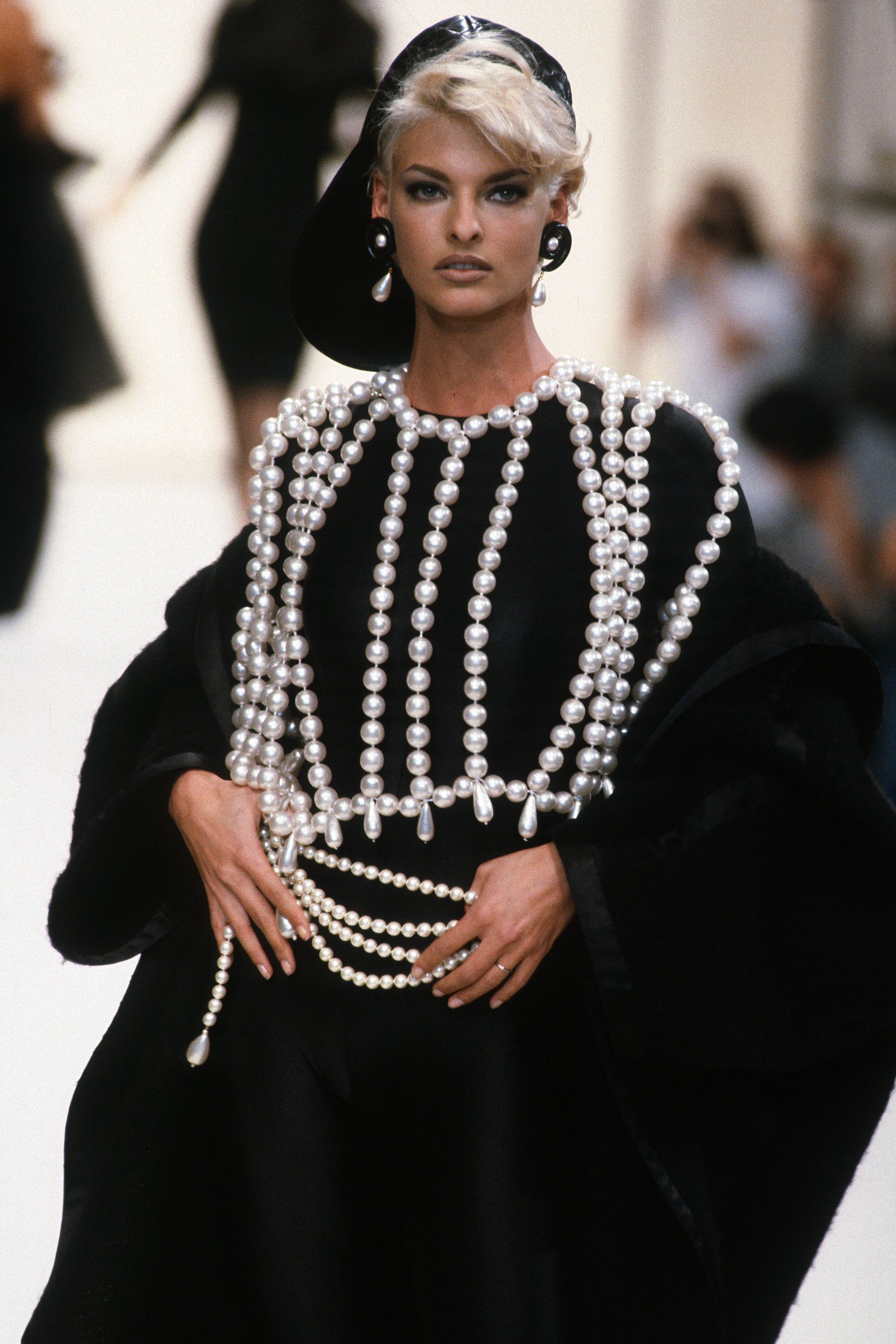 100 of Karl Lagerfeld's Best Runway Moments - Karl Lagerfeld Chanel Designs