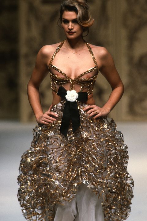 Christy Turlington - Chanel Haute Couture fashion show fall winter News  Photo - Getty Images