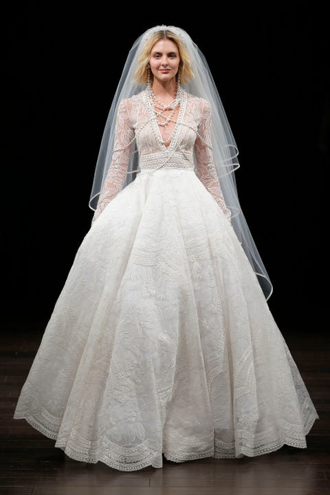 40 Gorgeous Wedding Dresses For A Country Image