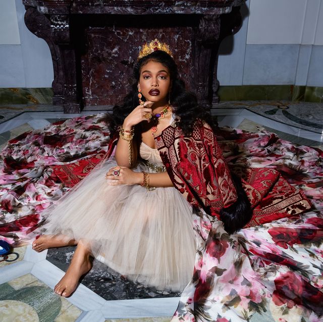 Domenico Dolce Photographed His Stunning Muses <i>Queens: di Dolce&Gabbana</i>