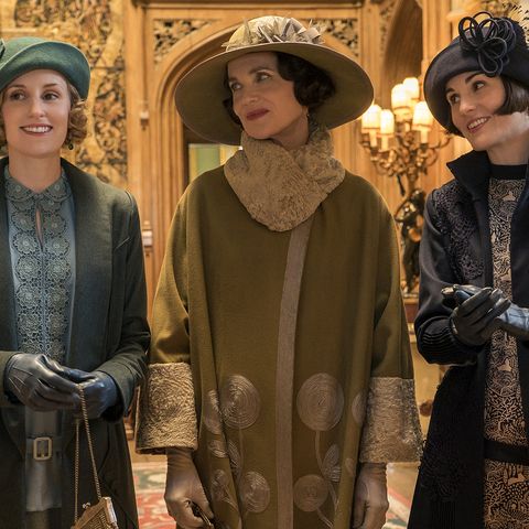 Downton Abbey Movie Cast Offers Behind-the-Scenes Glimpse Into New Film