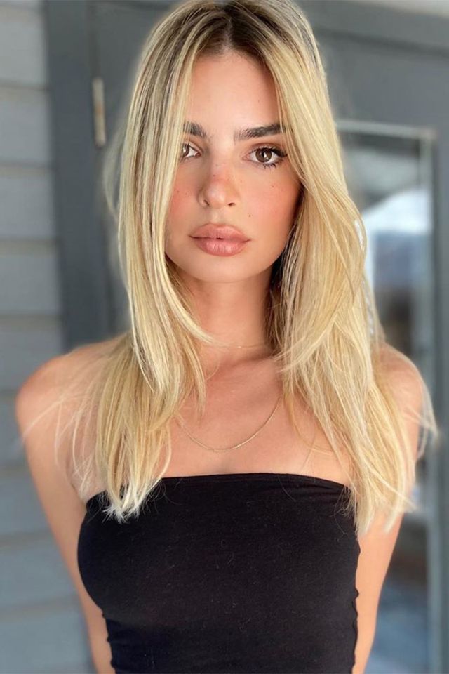 Emily Ratajkowski Just Dyed Her Hair Blonde And Looks So Different Emrata New Blonde Hair Color