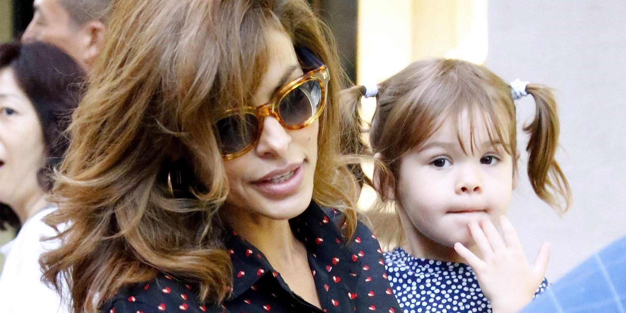 Ryan Gosling And Eva Mendes Daughter Makes An Adorable Rare Appearance In Nyc