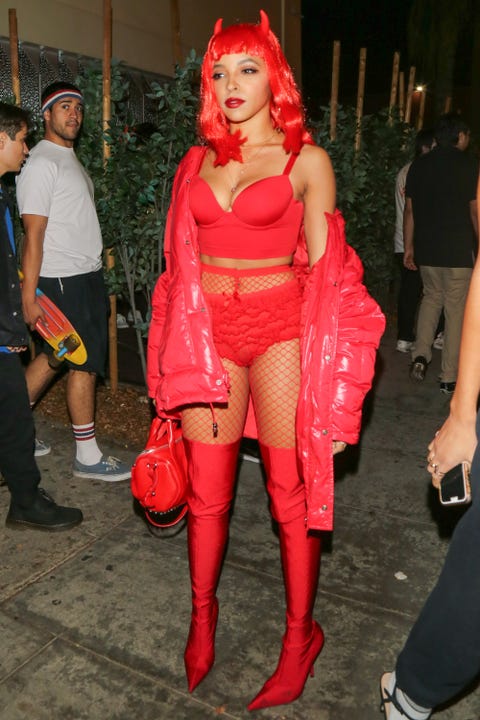 85-best-celebrity-halloween-costumes-top-celeb-costume-ideas