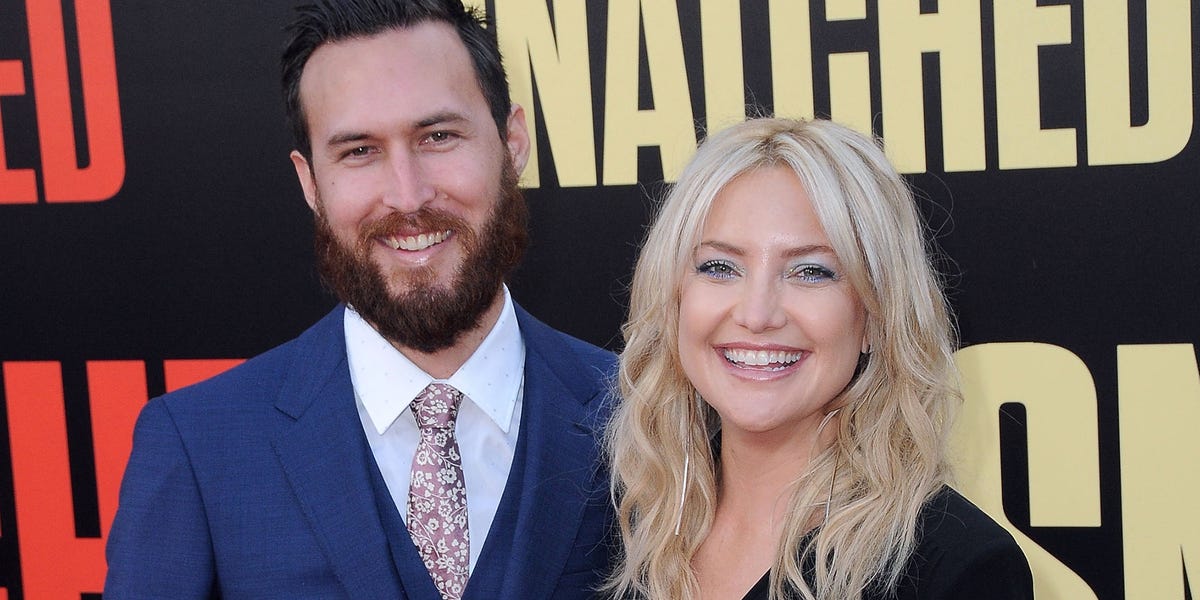 Kate Hudson Gives Birth to Baby Girl with Boyfriend Danny Fujikawa ...