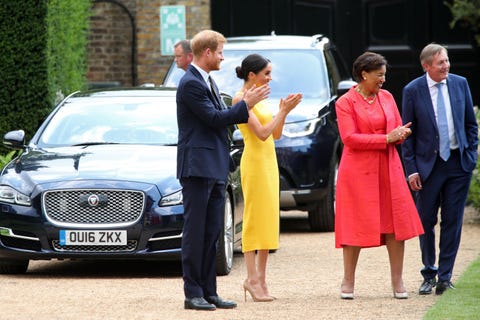 robe jaune Meghan Markle