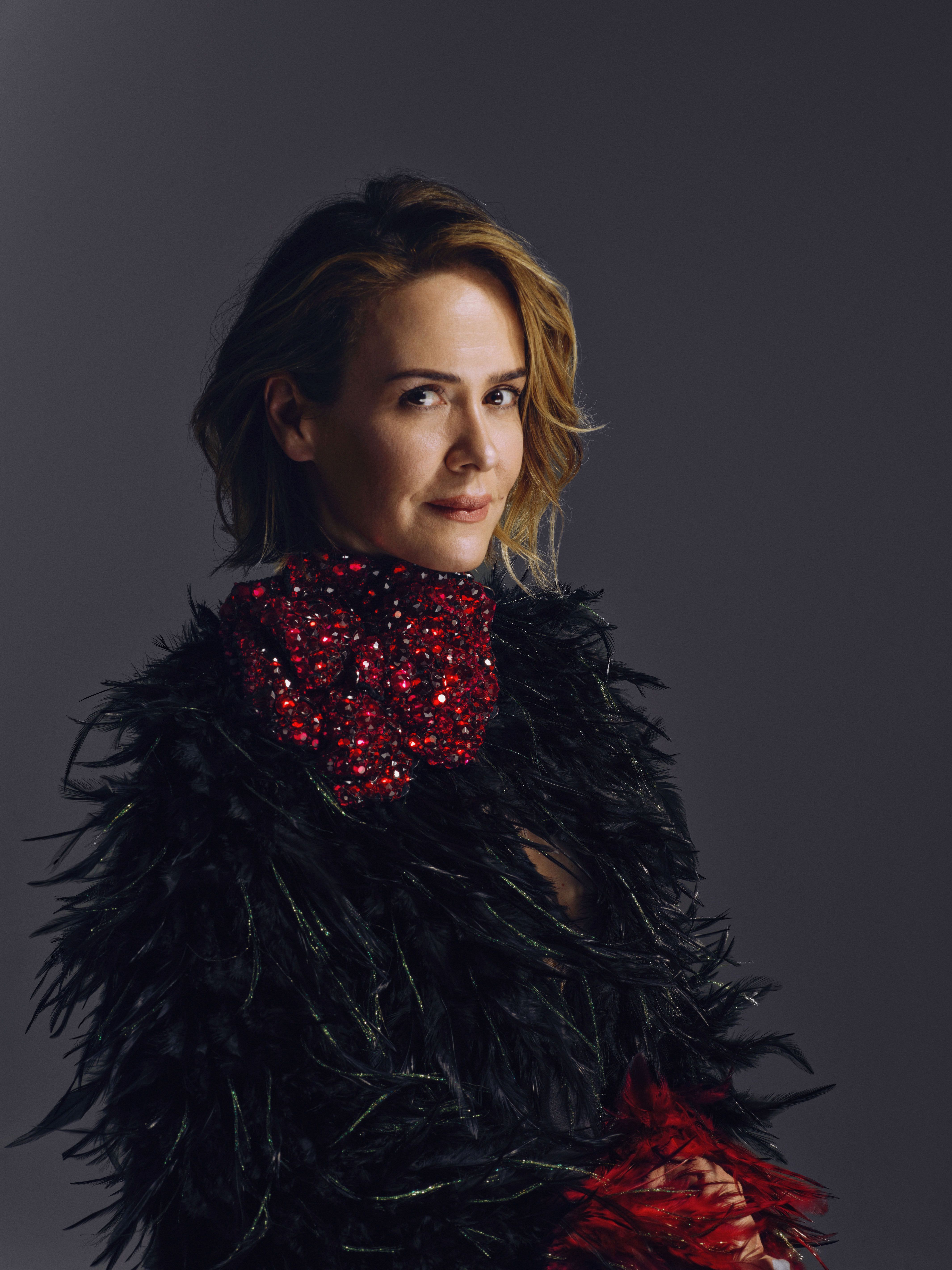 hbz-october-2020-sarah-paulson-05-1600646734.jpg