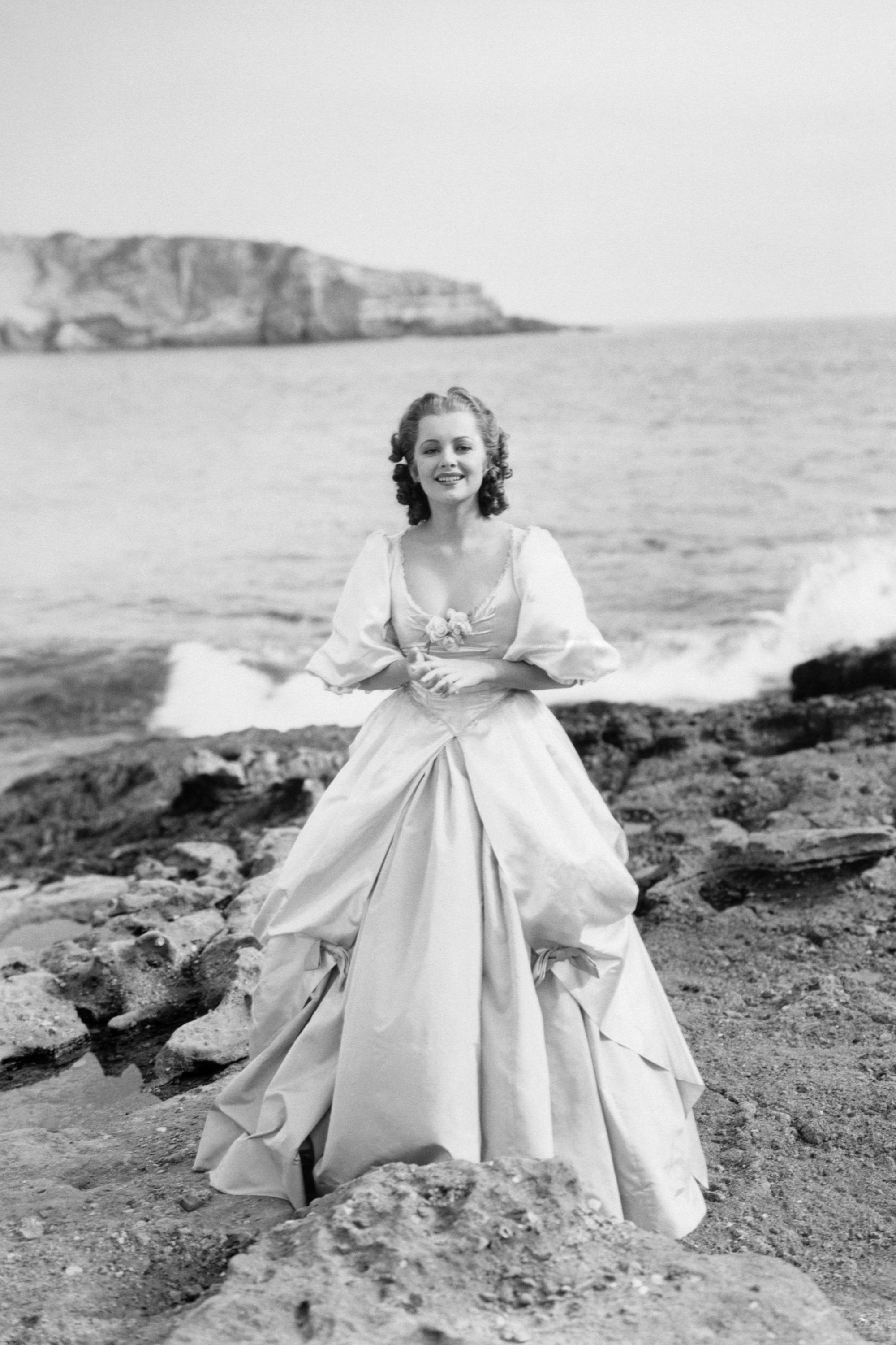 olivia de havilland dress