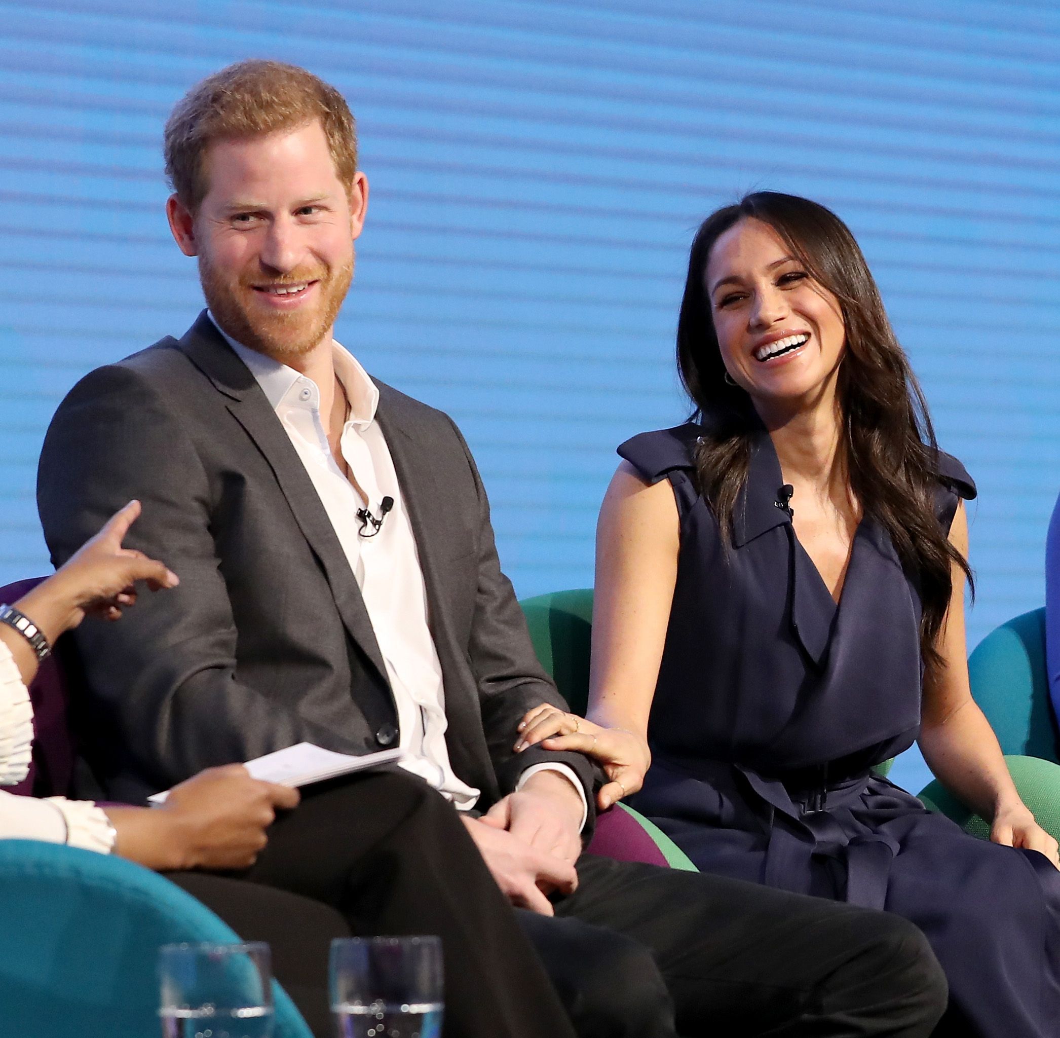 https://hips.hearstapps.com/hmg-prod.s3.amazonaws.com/images/hbz-prince-harry-meghan-markle-cute-moments-gettyimages-925325748-1523378908.jpg?crop=1xw:1xh;center,top