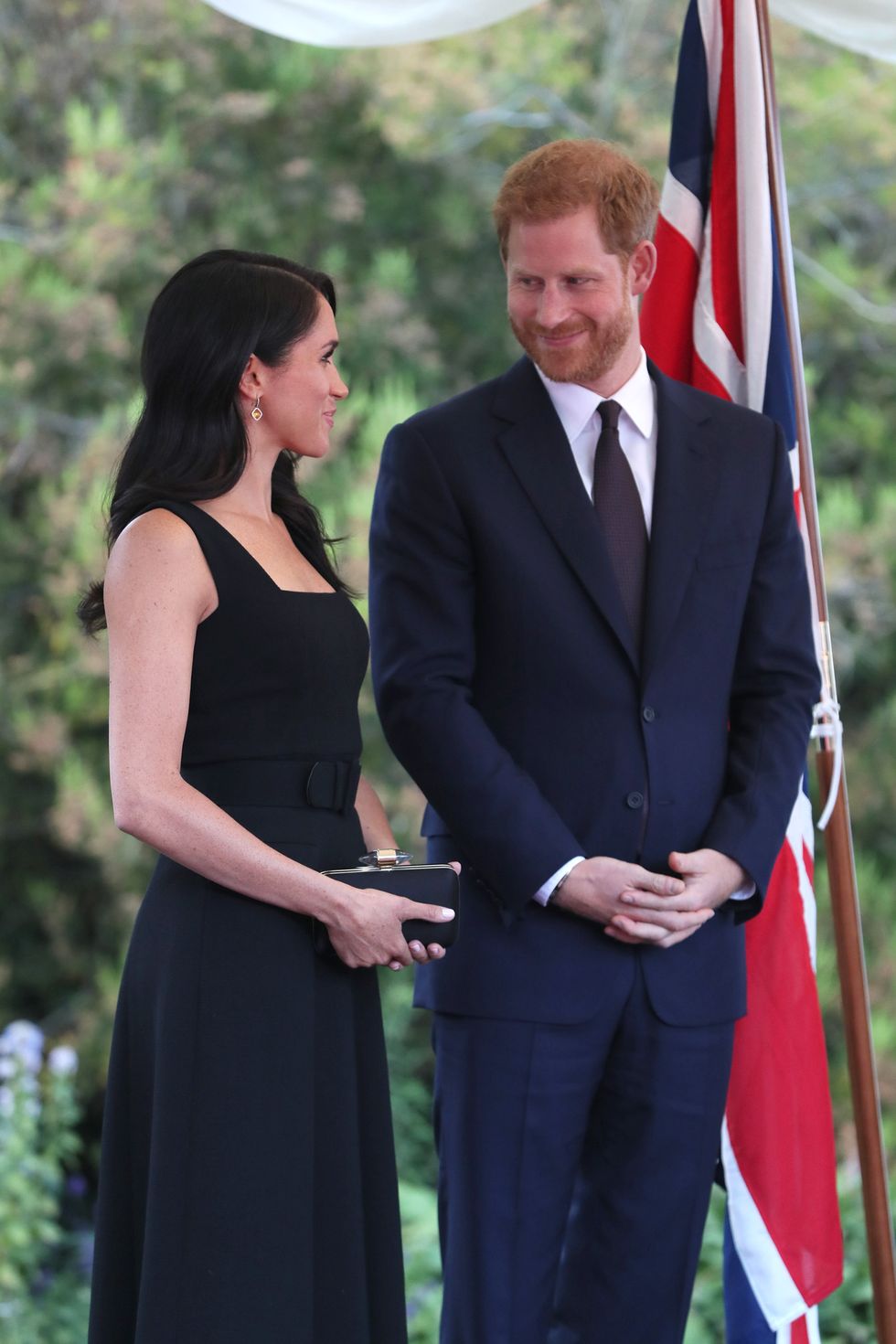 MeghanMarkle - Prince Harry - Meghan Markle -  Duke and Duchess of Sussex - Discussion  - Page 23 Hbz-prince-harry-meghan-markle-ireland-gettyimages-995588332-1531258394