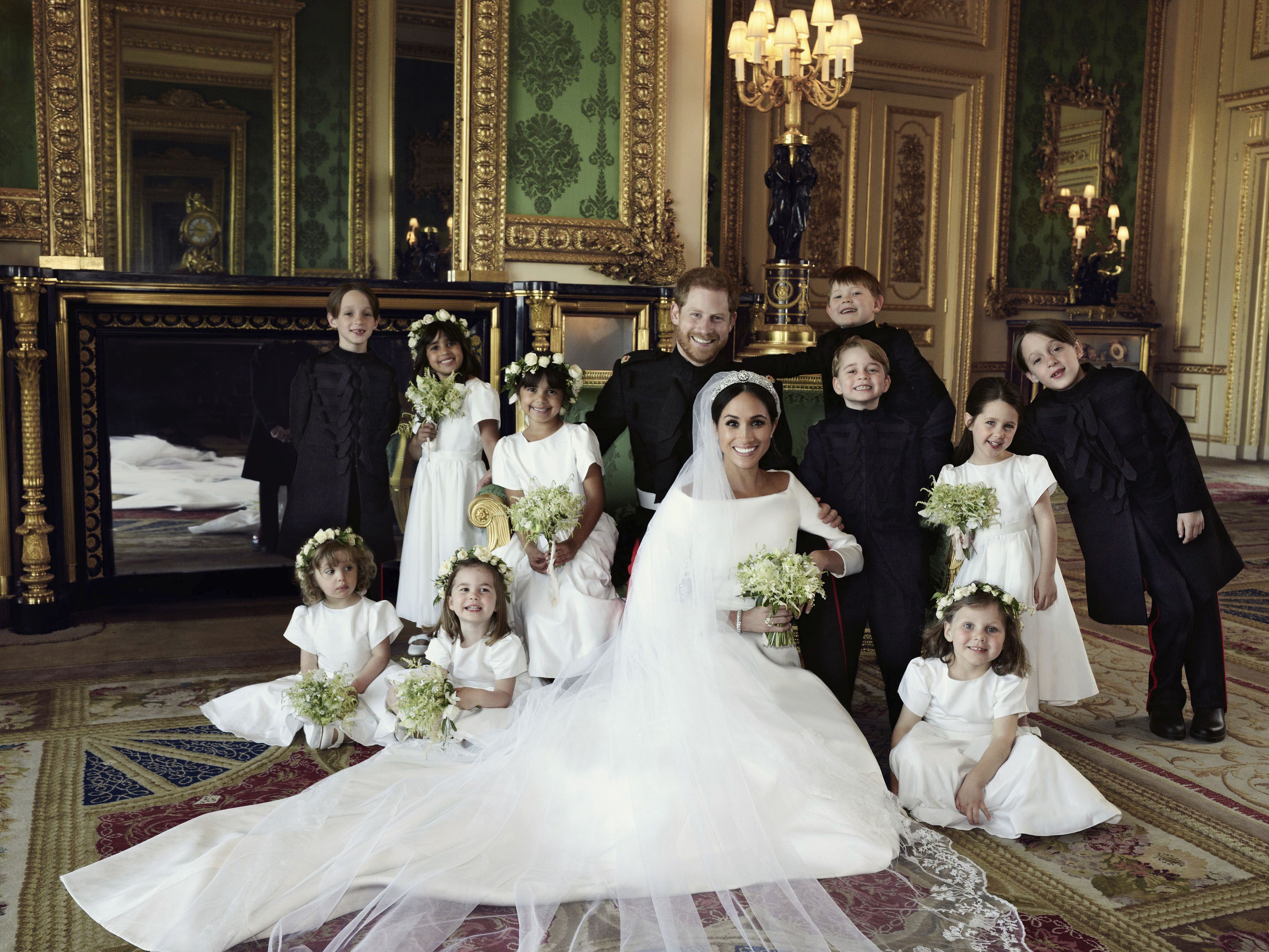 ROYAL WEDDING Photo 8x10 PRINCE HARRY MEGHAN MARKLE Official Royal Portrait