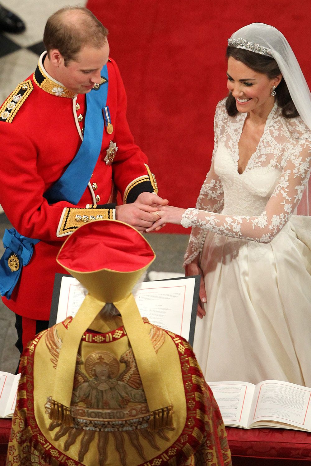 Photograph Royal Wedding Kate Middleton & Prince William  2011  8x10 