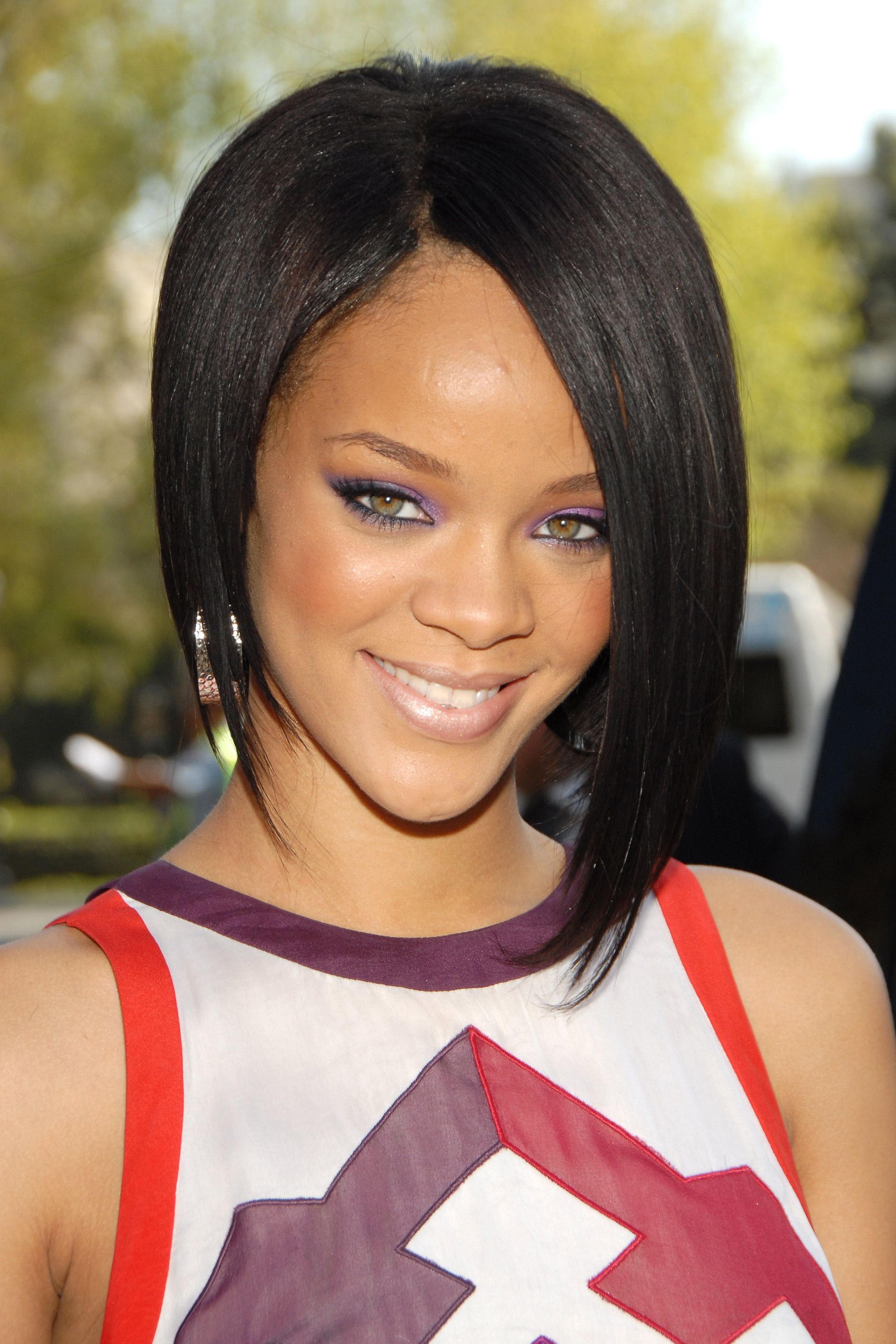 Rihanna's Complete Hair Transformation - Rihanna Hairstyles and Hair Color