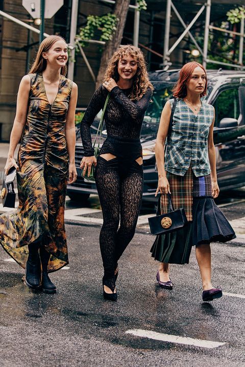 Best New York Fashion Week Spring 2023 Street Style