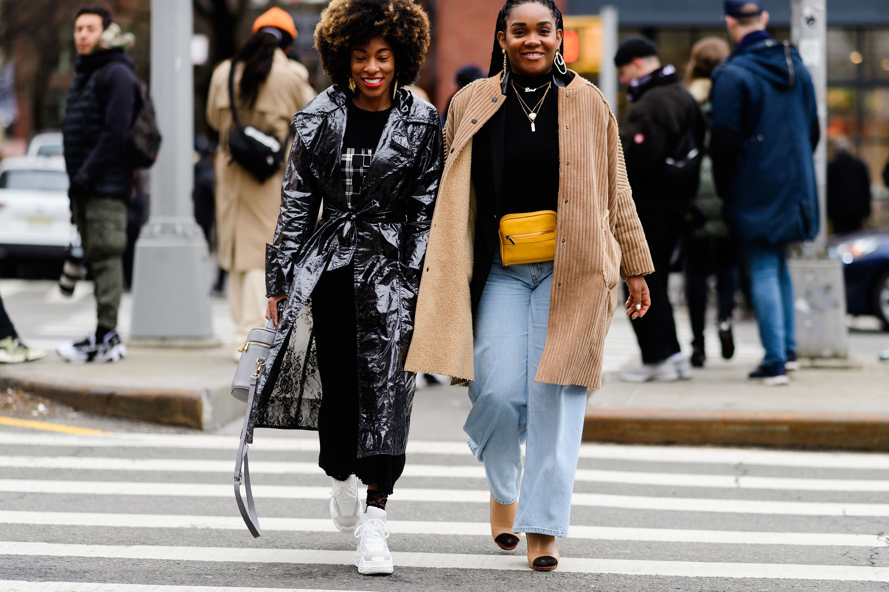 waist bag street style