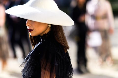 Street Style Paris Fashion Week Fall 2019 - Best Looks at Fashion Week