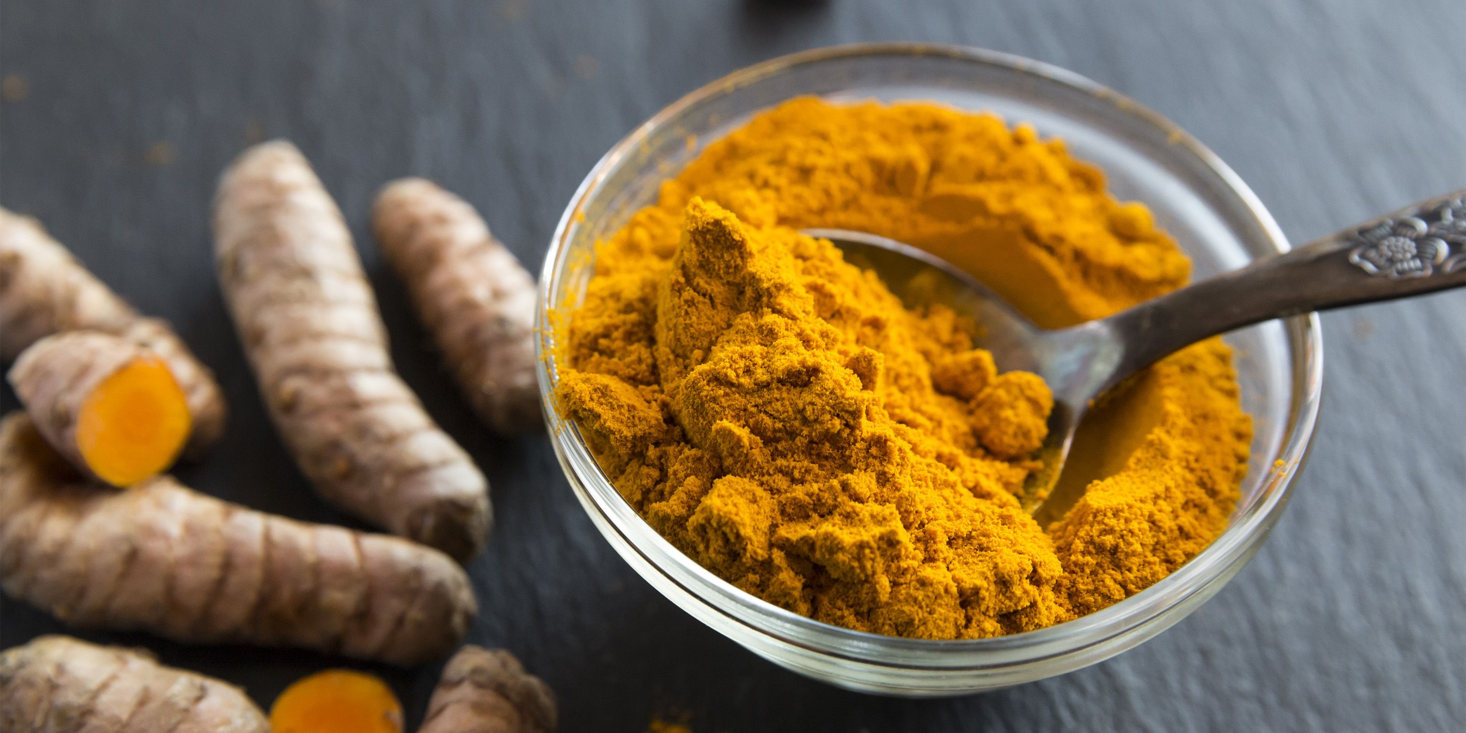 How to Make Your Own Brightening Turmeric Face Mask with Honey - DIY Turmeric Mask