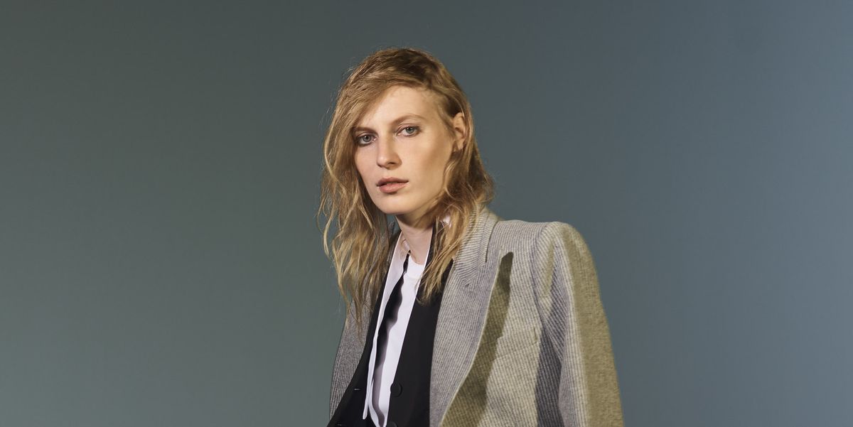 Julia Nobis on Modeling and Studying to be a Doctor