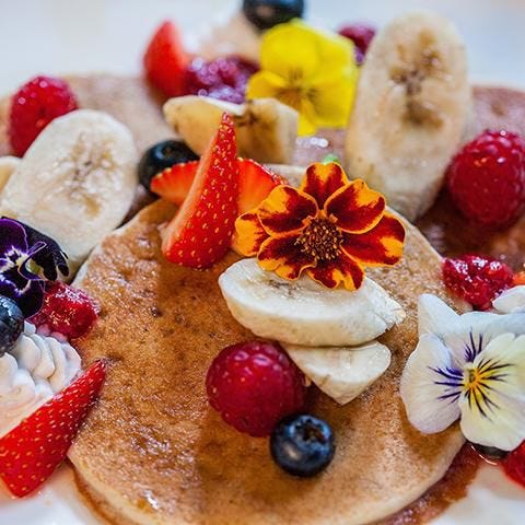 36 Cheap + Easy Healthy Breakfast Ideas