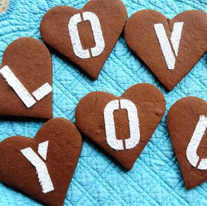 heart shaped foods chocolate cookies