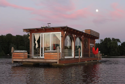 Alquiler de casas flotantes airbnb - Alquiler de barco para vivir