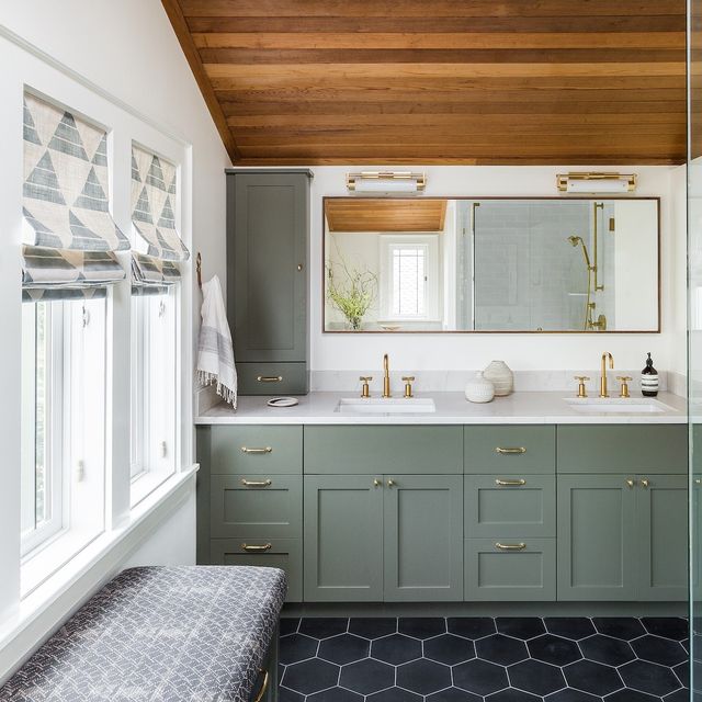 21 Bathroom Mirror Ideas For Every Style Wall Decor - Wall Hung Bathroom Mirror Cabinets