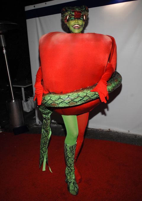 Best Throwback Celebrity Halloween Costumes From 2006 - 19 Fun ...