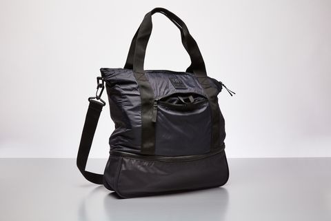 Handbag, Bag, Black, Product, Shoulder bag, Fashion accessory, Leather, Strap, Tote bag, Material property, 