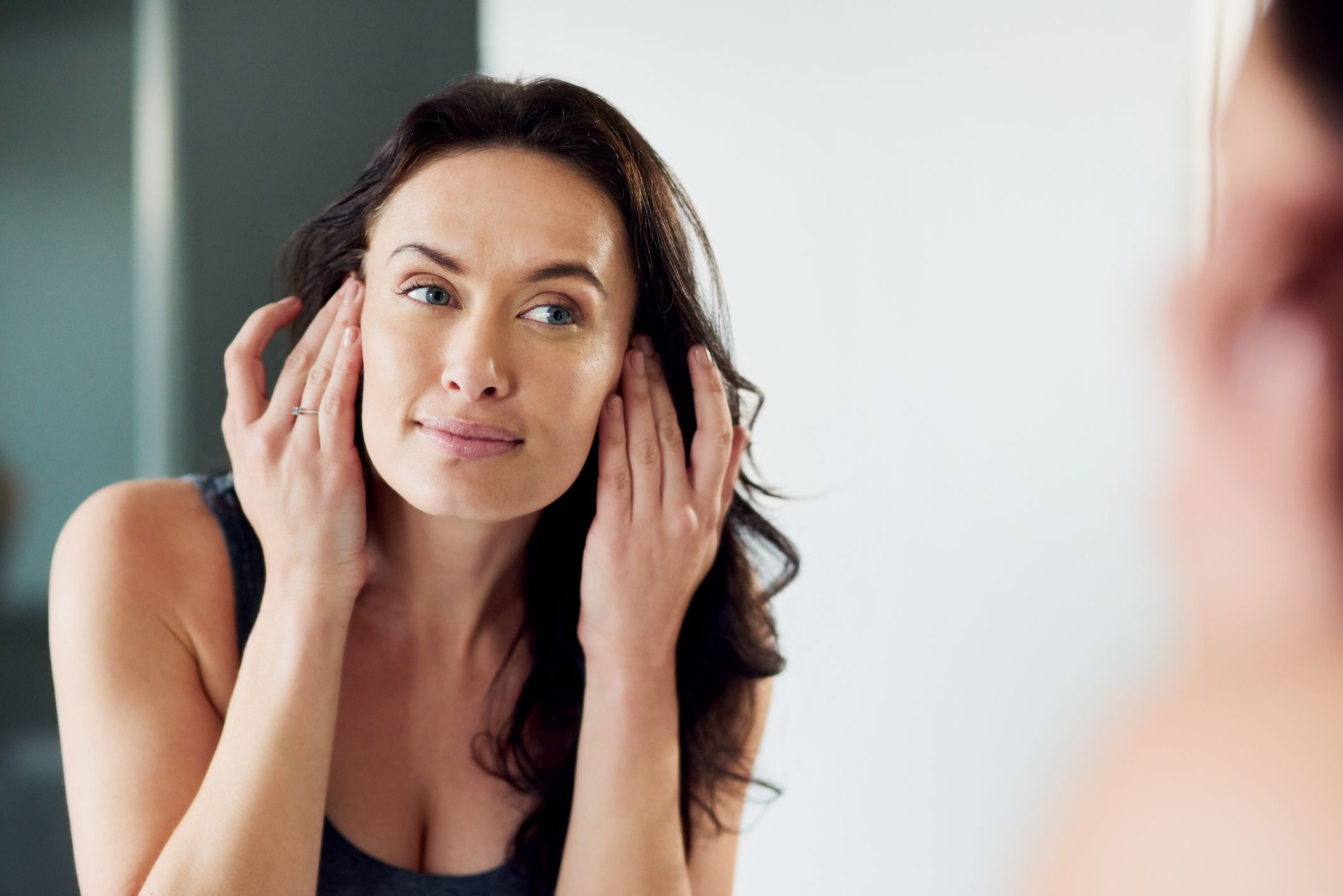 Face yoga and how to do it at home YourFacePillow Anti Wrinkle | Anti