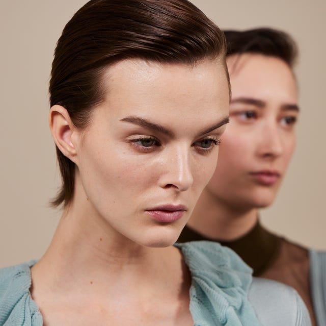 Autumn Hair Trends For 2022 - Best AW22 Runway Hairstyle Trends Autumn Hair Trends For 2022 - Best AW22 Runway Hairstyle Trends