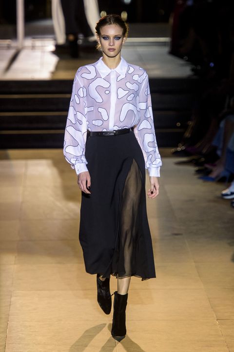 Carolina Herrera's latest collection shows that statement belts are in