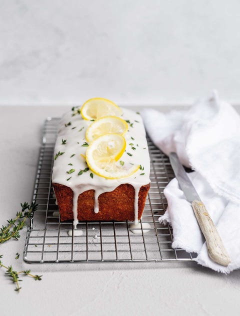 Olijfoliecake met tijm en citroen uit Rutger Bakt de 100 allerbeste recepten olijfoliecake met tijm en citroen uit rutger bakt de 100 allerbeste recepten
