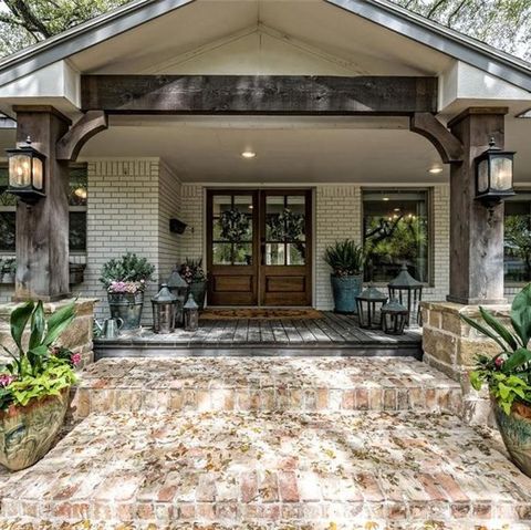 Fixer Upper S Asian Ranch House In Waco Is Now On The Market