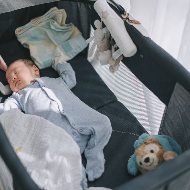 Las cunas de viaje para bebés: prácticas y seguras