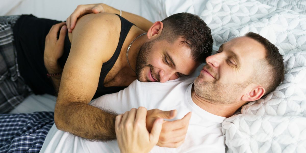 El experto en sexo de MH Zachary Zane aconseja a un hombre gay qué hacer an...