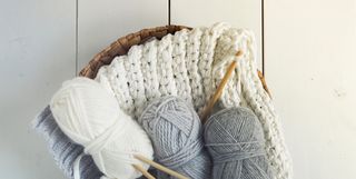 Free simple knitting patterns uk
