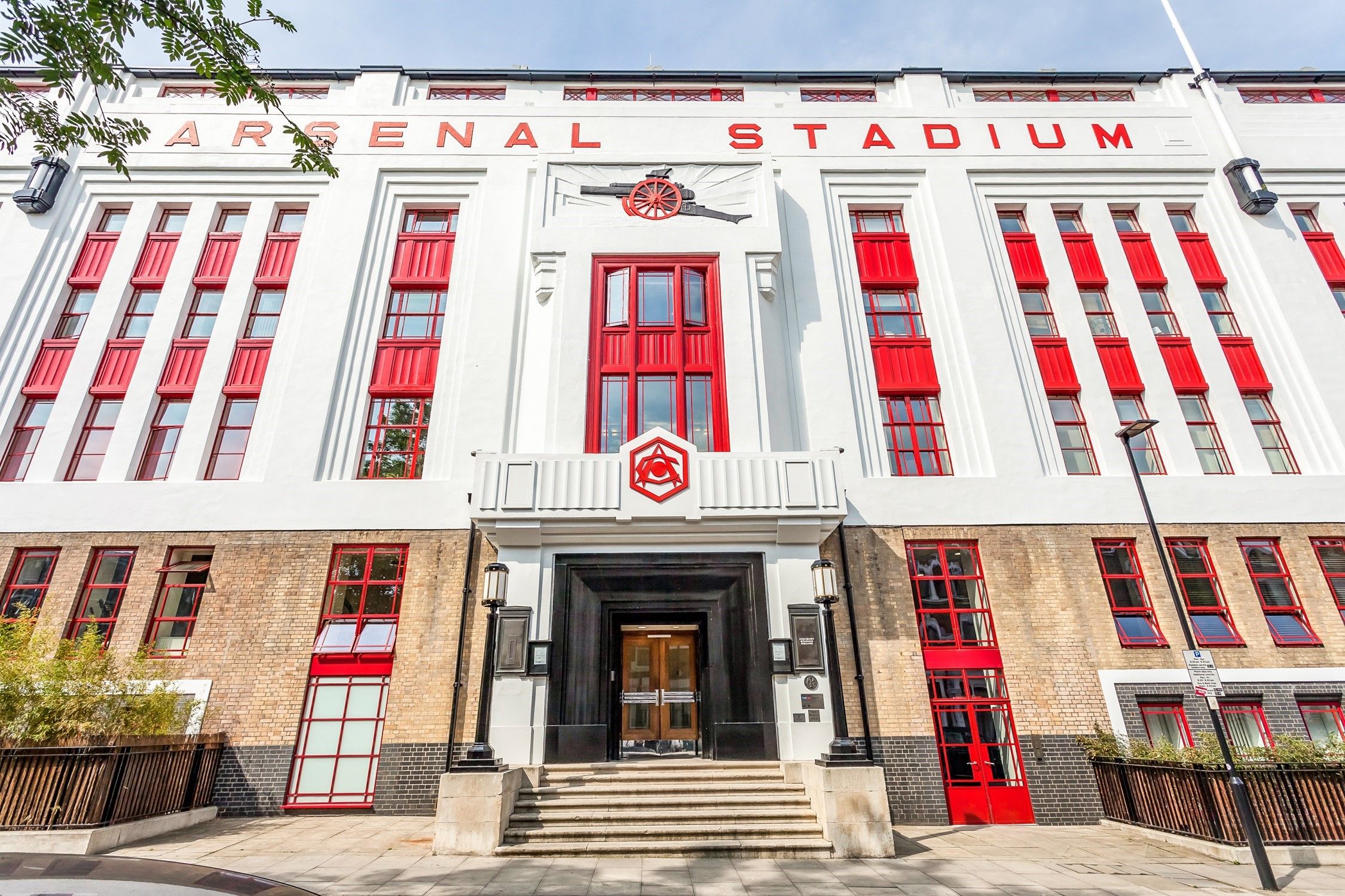Cosy Flat In Former Arsenal Stadium In Highbury For Sale