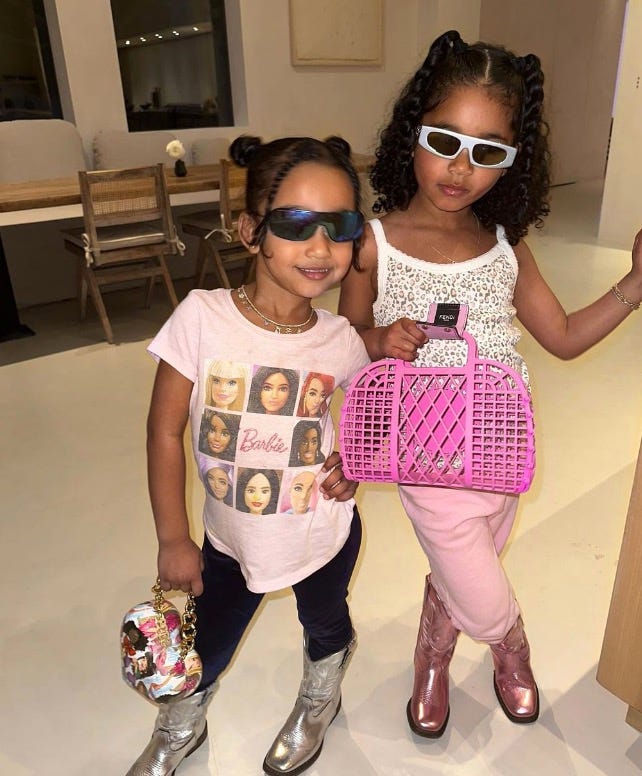 The daughters of Khloé and Kim Kardashian pose together and more divas than ever