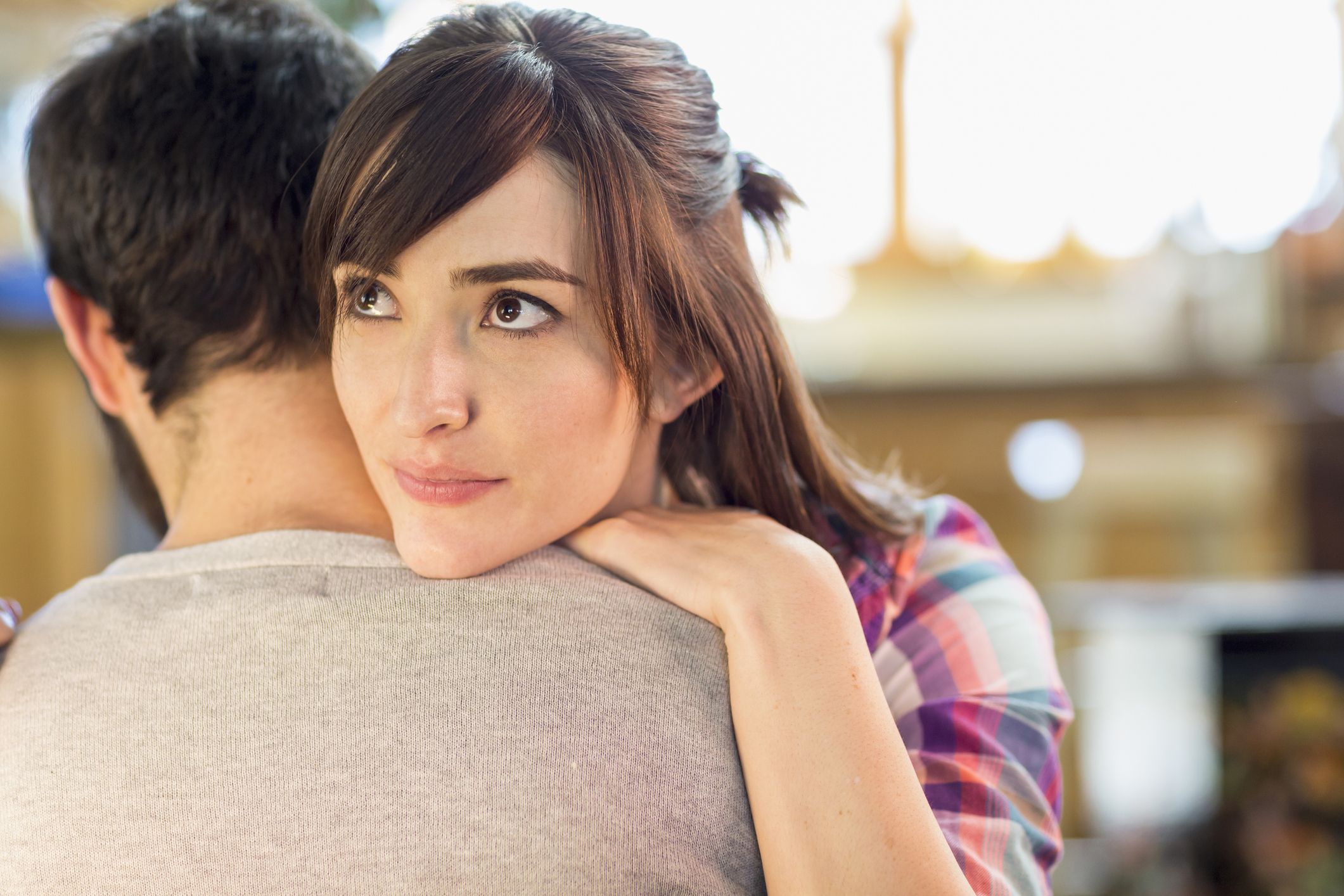 8 señales que mostrarían que tu pareja está engañándote