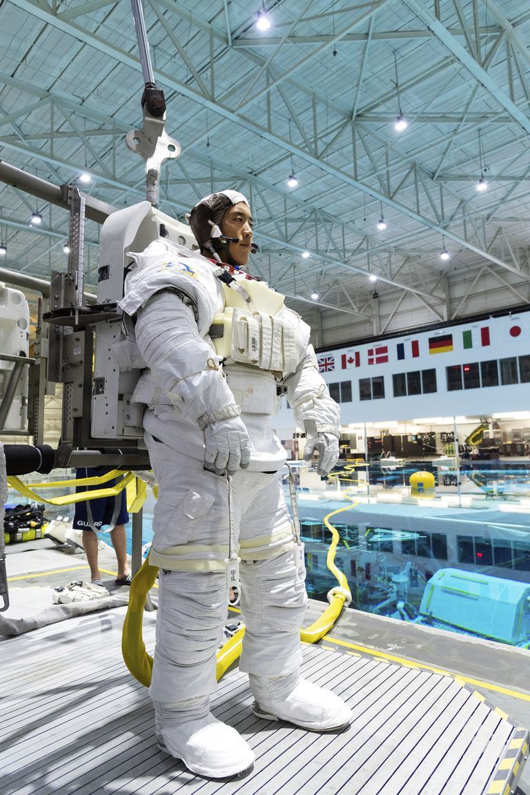 This Astronaut Relies on Two Exercises to Build Muscle to Survive in Space