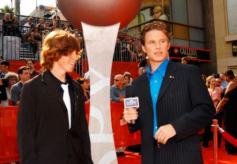 snowboarder shaun white and billy bush photo by kmazurwireimage for espn