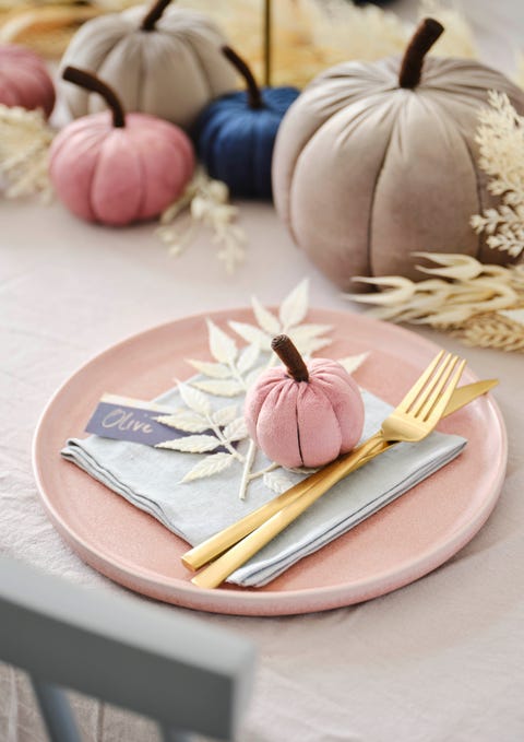 Les citrouilles en peluche à guichets fermés de Hobbycraft sont de retour pour Halloween